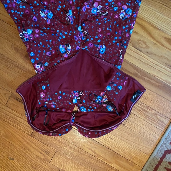 Lulus XSmall dress. Strapless. - Picture 6 of 10